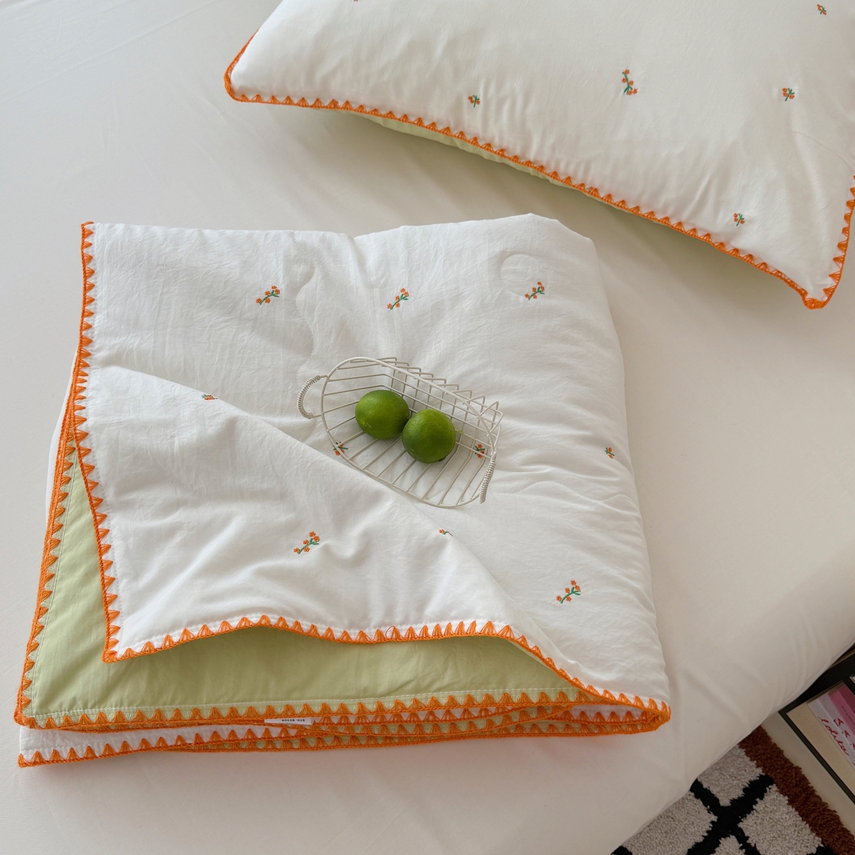 91家纺网 家纺一手货源 找家纺 顾里家纺 2026新款韩风刺绣云朵棉夏被夏凉被空调被 小桔梗