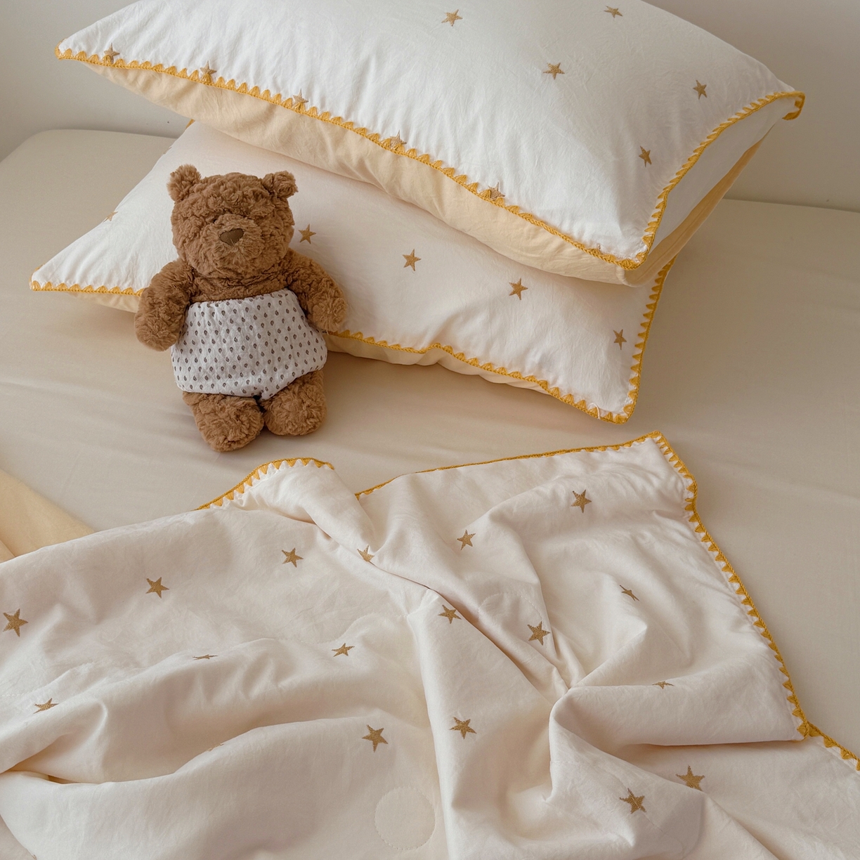 91家纺网 家纺一手货源 找家纺 顾里家纺 2026新款韩风刺绣云朵棉夏被夏凉被空调被 星岛黄