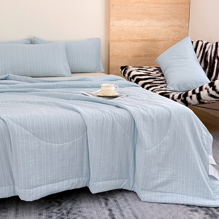 91家纺网 家纺一手货源 找家纺 家贝爱 2026新款色织提花新疆棉棉花夏被夏凉被空调被 流光蓝