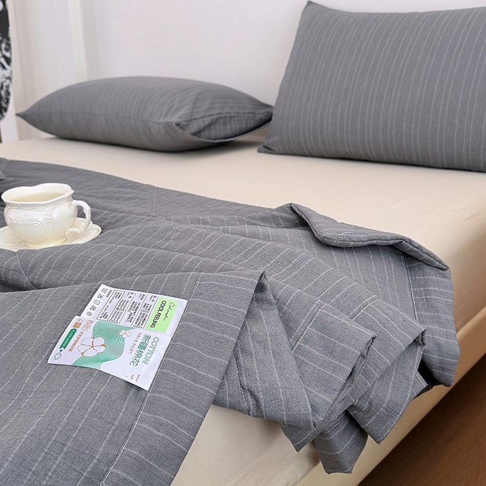 91家纺网 家纺一手货源 找家纺 家贝爱 2026新款色织提花新疆棉棉花夏被夏凉被空调被 流光深灰