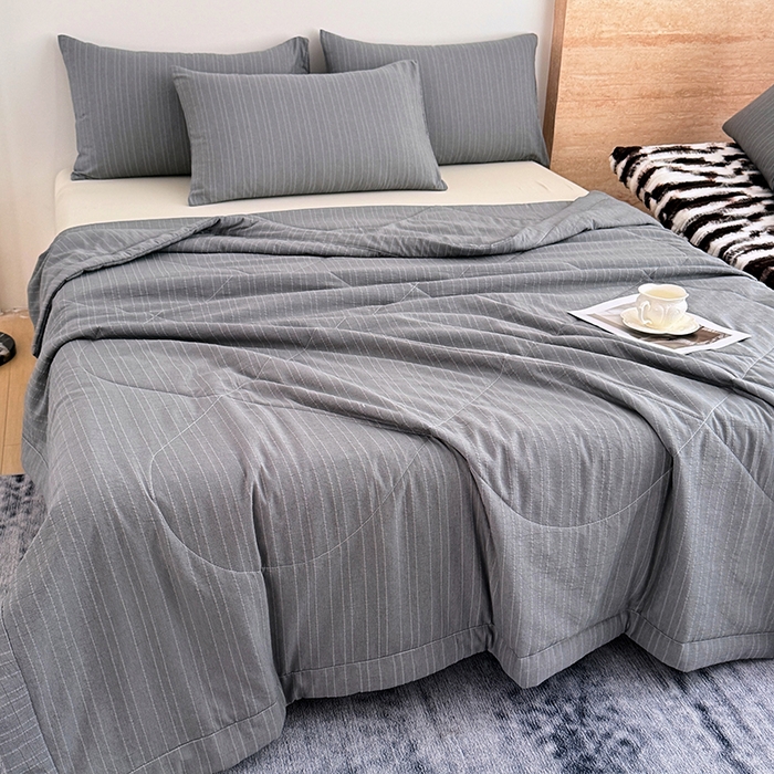 91家纺网 家纺一手货源 找家纺 家贝爱 2026新款色织提花新疆棉棉花夏被夏凉被空调被 流光深灰