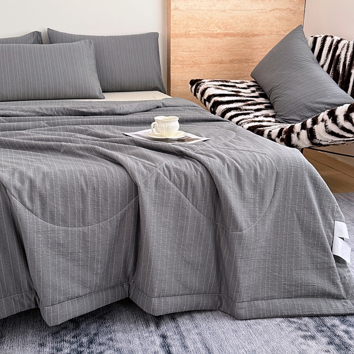 91家纺网 家纺一手货源 找家纺 家贝爱 2026新款色织提花新疆棉棉花夏被夏凉被空调被 流光深灰