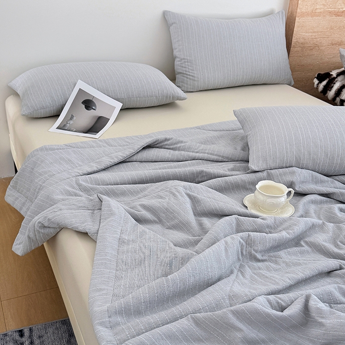 91家纺网 家纺一手货源 找家纺 家贝爱 2026新款色织提花新疆棉棉花夏被夏凉被空调被 流光浅灰