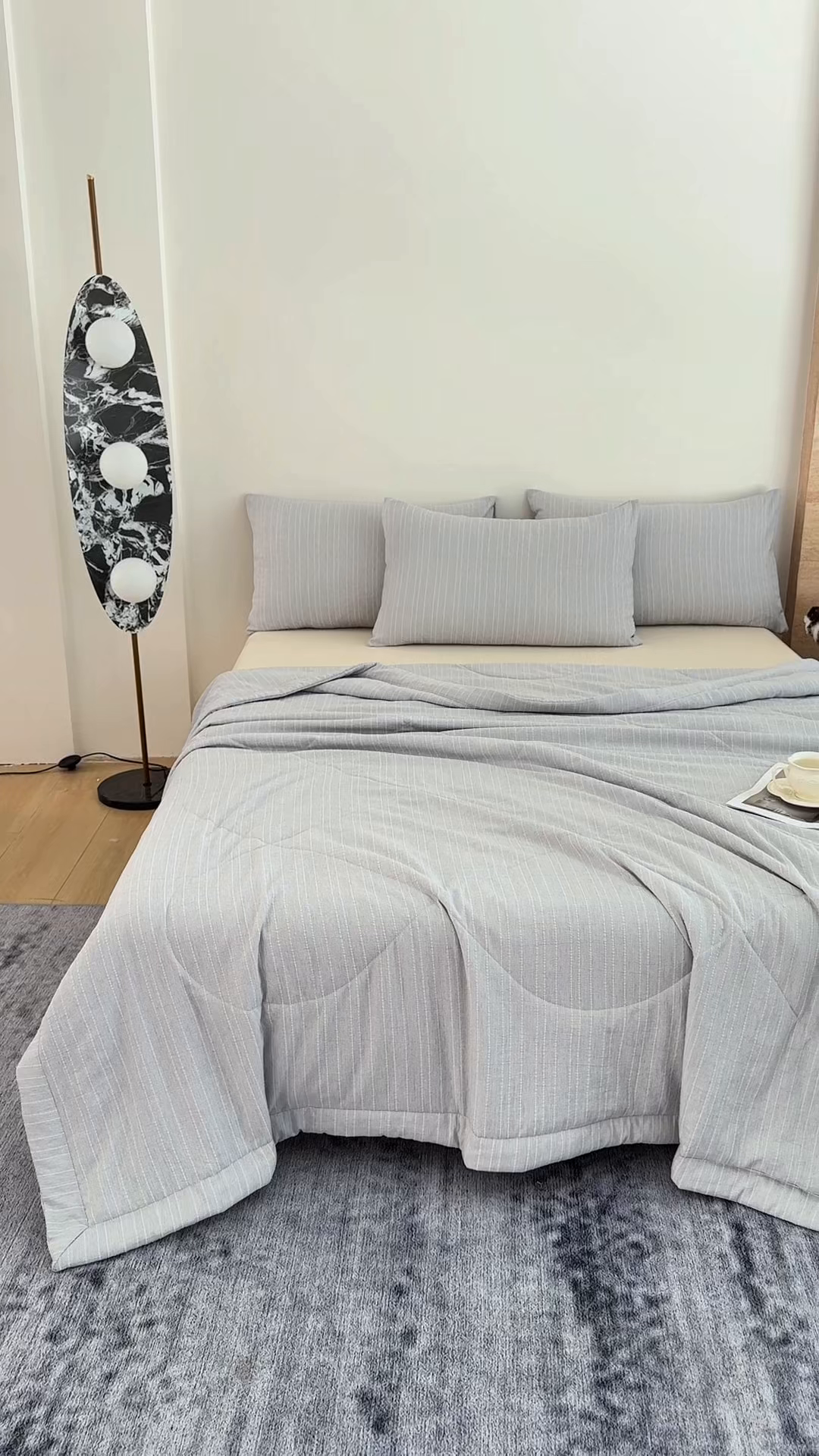 91家纺网 家纺一手货源 找家纺 家贝爱 2026新款色织提花新疆棉棉花夏被夏凉被空调被 流光浅灰