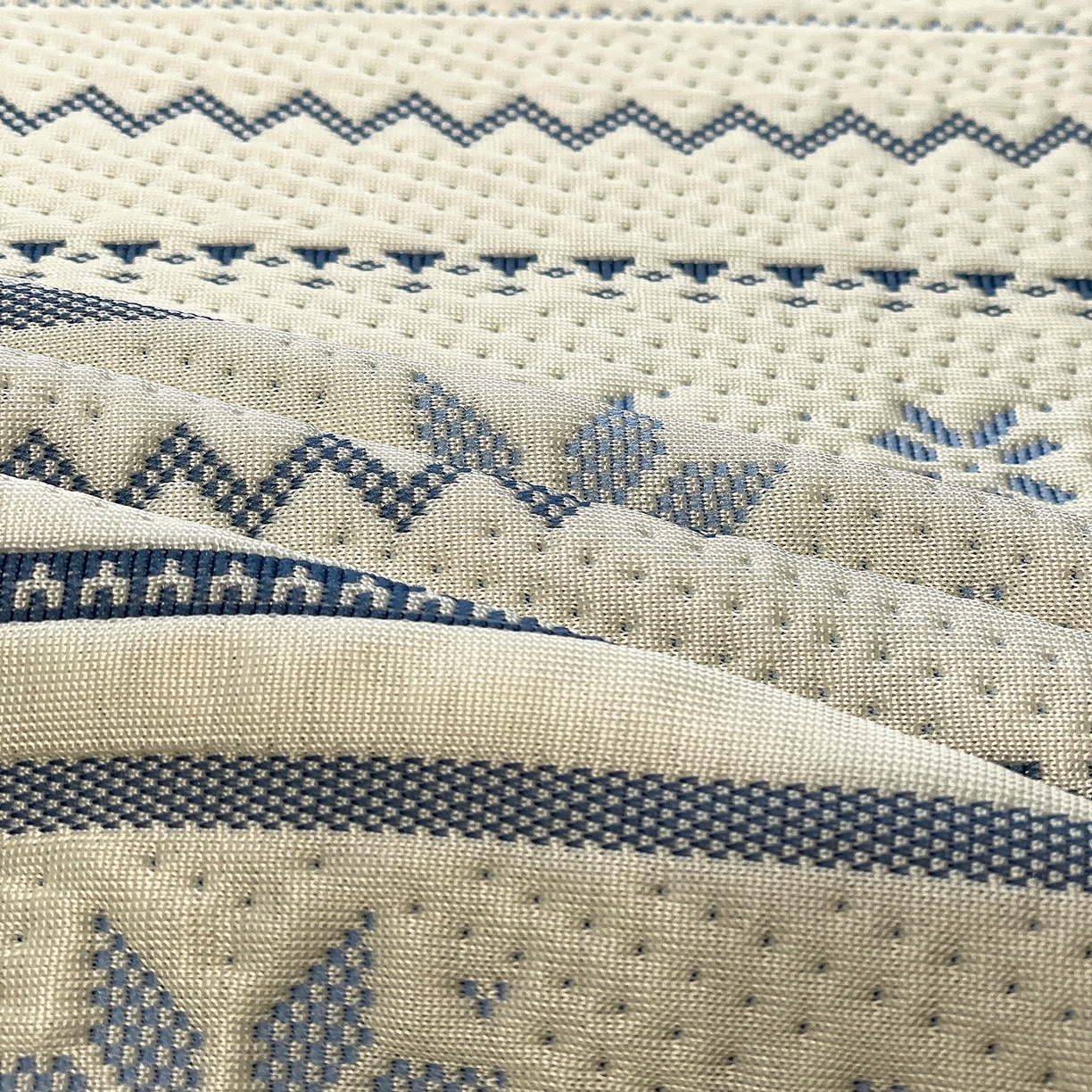 91家纺网 家纺一手货源 找家纺 （总）山茶家居-原创设计（原山茶家纺） 2026新款A类pe提花华夫格凉感席凉席席子-费尔岛系列