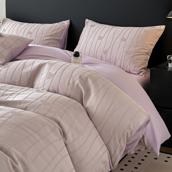 91家纺网 家纺一手货源 找家纺 雅萱家纺 2026新款60支提花全棉四件套 爱心-柔粉