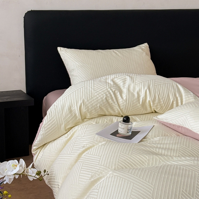 91家纺网 家纺一手货源 找家纺 雅萱家纺 2026新款60支提花全棉四件套 格纹-白玉