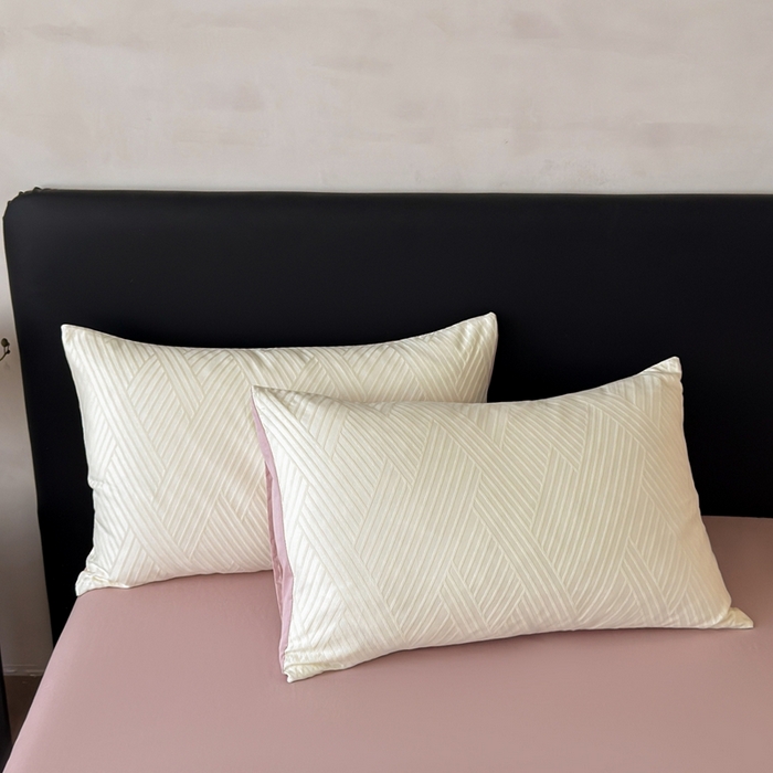 91家纺网 家纺一手货源 找家纺 雅萱家纺 2026新款60支提花全棉四件套 格纹-白玉