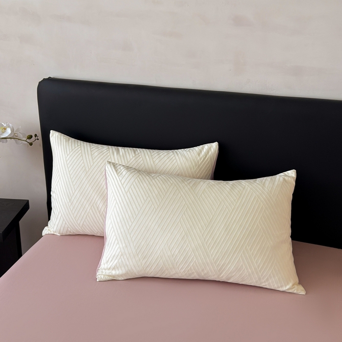 91家纺网 家纺一手货源 找家纺 雅萱家纺 2026新款60支提花全棉四件套 格纹-白玉