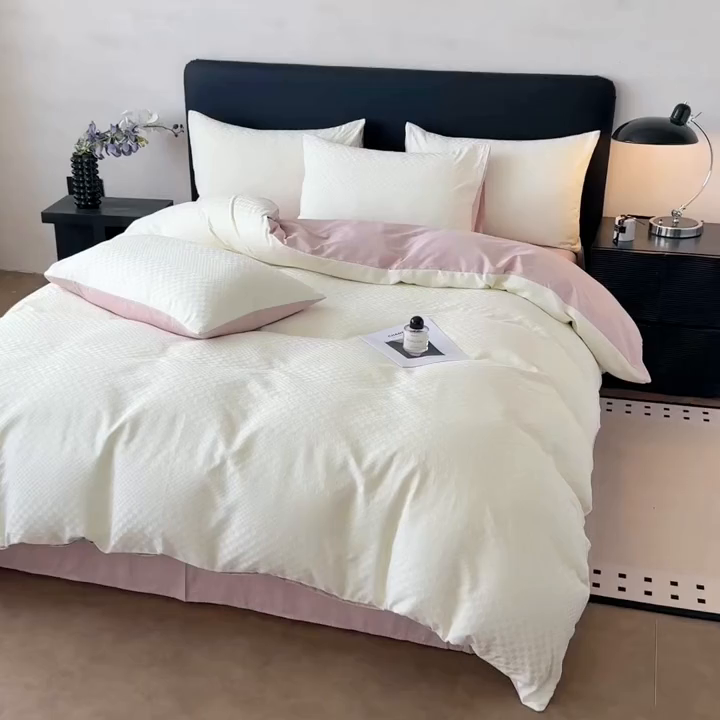 91家纺网 家纺一手货源 找家纺 雅萱家纺 2026新款60支提花全棉四件套 格纹-白玉