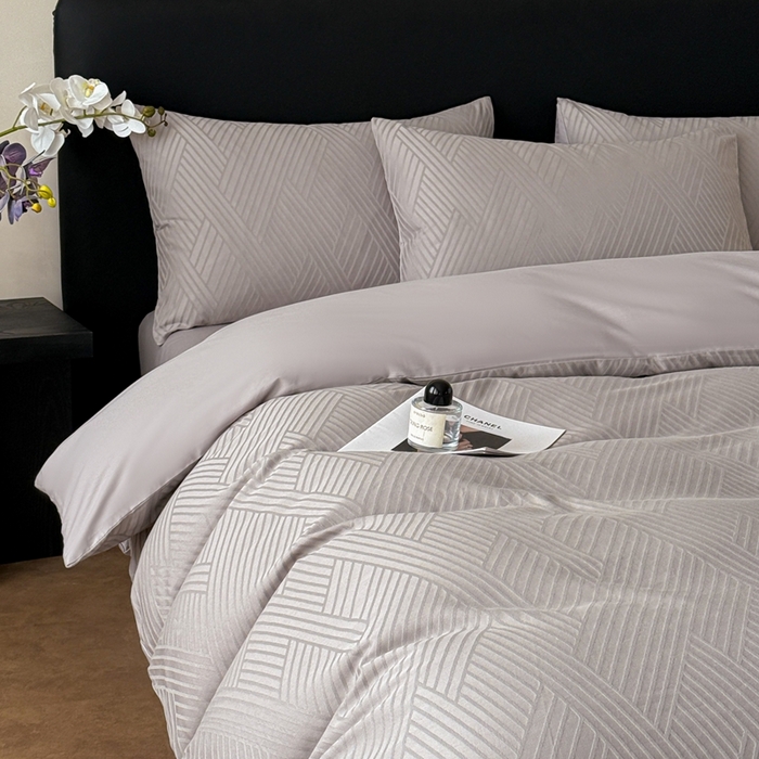 91家纺网 家纺一手货源 找家纺 雅萱家纺 2026新款60支提花全棉四件套 格纹-浅灰