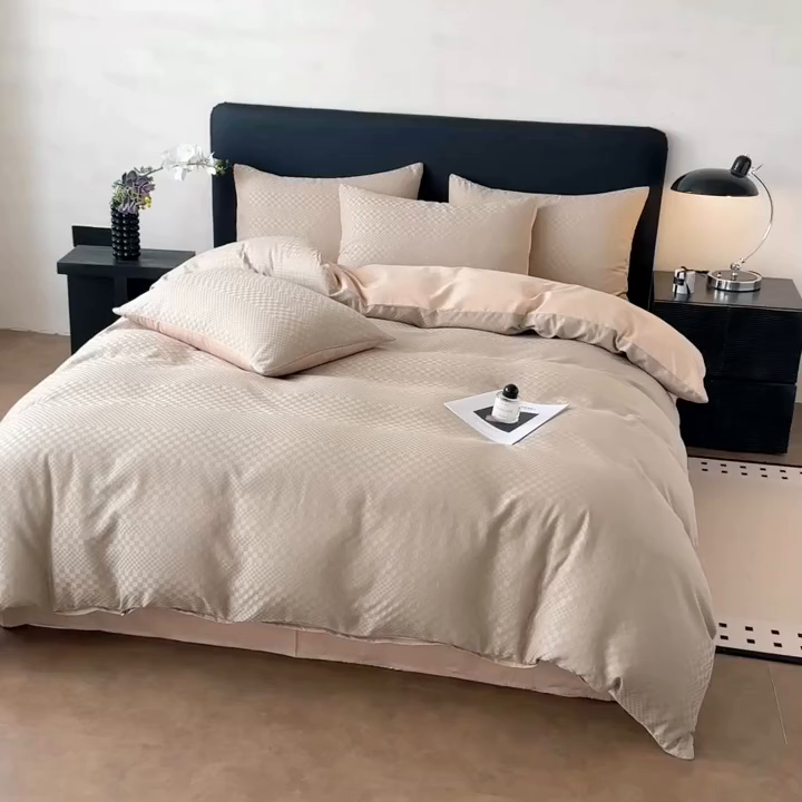 91家纺网 家纺一手货源 找家纺 雅萱家纺 2026新款60支提花全棉四件套 格子-卡其