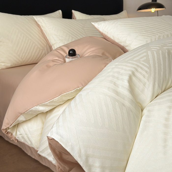 91家纺网 家纺一手货源 找家纺 雅萱家纺 2026新款60支提花全棉四件套 条纹-白玉