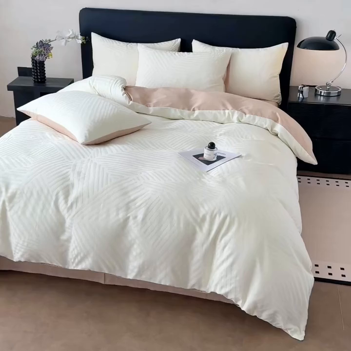 91家纺网 家纺一手货源 找家纺 雅萱家纺 2026新款60支提花全棉四件套 条纹-白玉