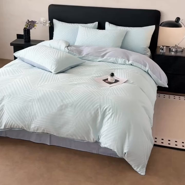 91家纺网 家纺一手货源 找家纺 雅萱家纺 2026新款60支提花全棉四件套 条纹-碧水