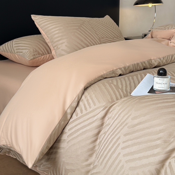 91家纺网 家纺一手货源 找家纺 雅萱家纺 2026新款60支提花全棉四件套 条纹-卡其