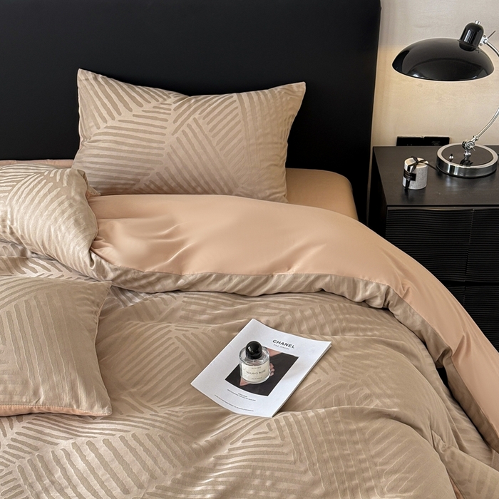 91家纺网 家纺一手货源 找家纺 雅萱家纺 2026新款60支提花全棉四件套 条纹-卡其