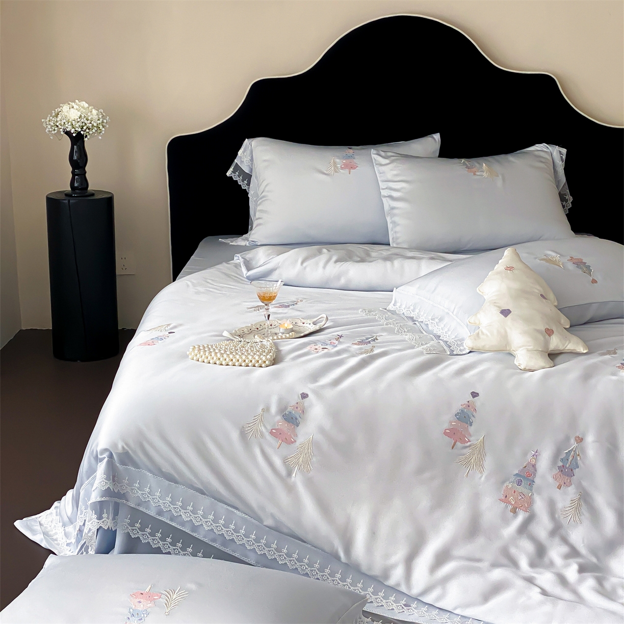 91家纺网 家纺一手货源 找家纺 （总）树下 2026新款60S天丝刺绣花边四件套-安松