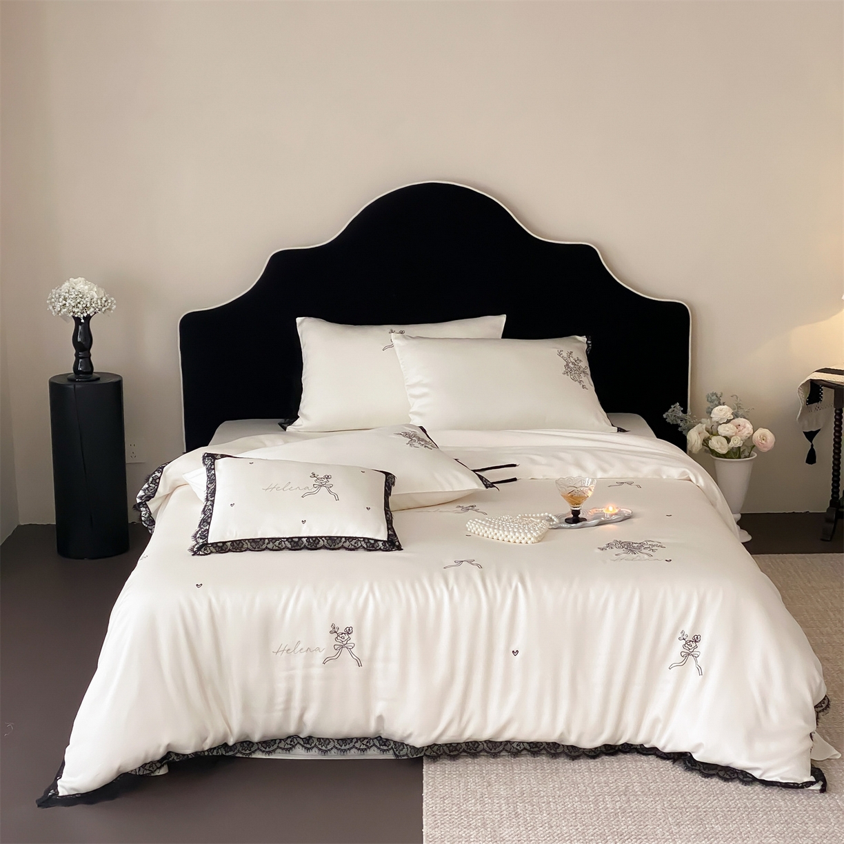 91家纺网 家纺一手货源 找家纺 树下 2026新款60S天丝刺绣花边四件套-疏影 疏影