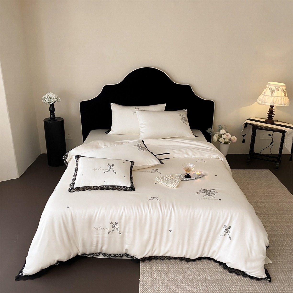 91家纺网 家纺一手货源 找家纺 树下 2026新款60S天丝刺绣花边四件套-疏影 疏影