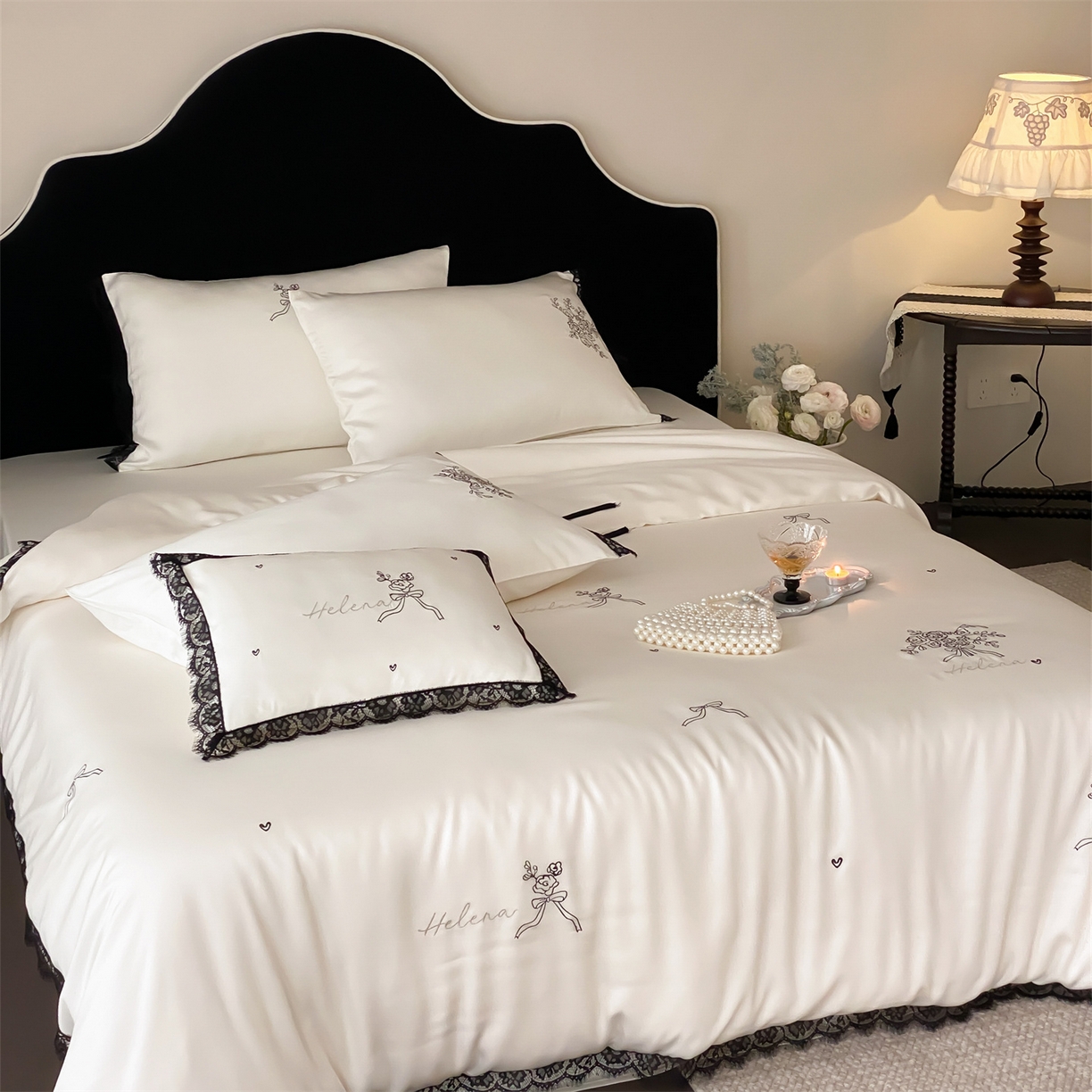 91家纺网 家纺一手货源 找家纺 树下 2026新款60S天丝刺绣花边四件套-疏影 疏影