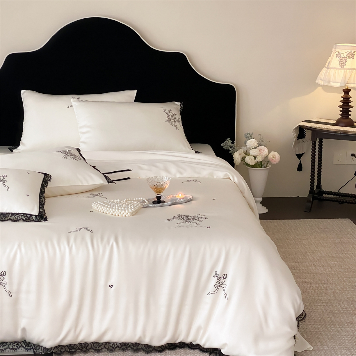 91家纺网 家纺一手货源 找家纺 （总）树下 2026新款60S天丝刺绣花边四件套-疏影