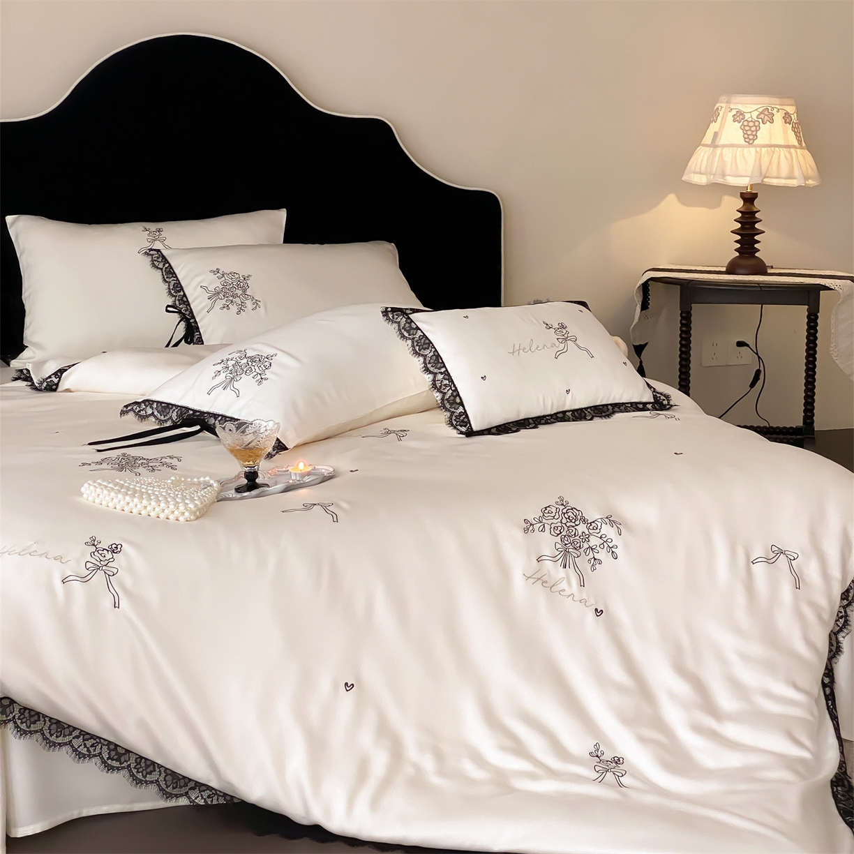 91家纺网 家纺一手货源 找家纺 （总）树下 2026新款60S天丝刺绣花边四件套-疏影