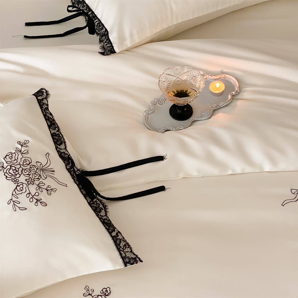 91家纺网 家纺一手货源 找家纺 （总）树下 2026新款60S天丝刺绣花边四件套-疏影