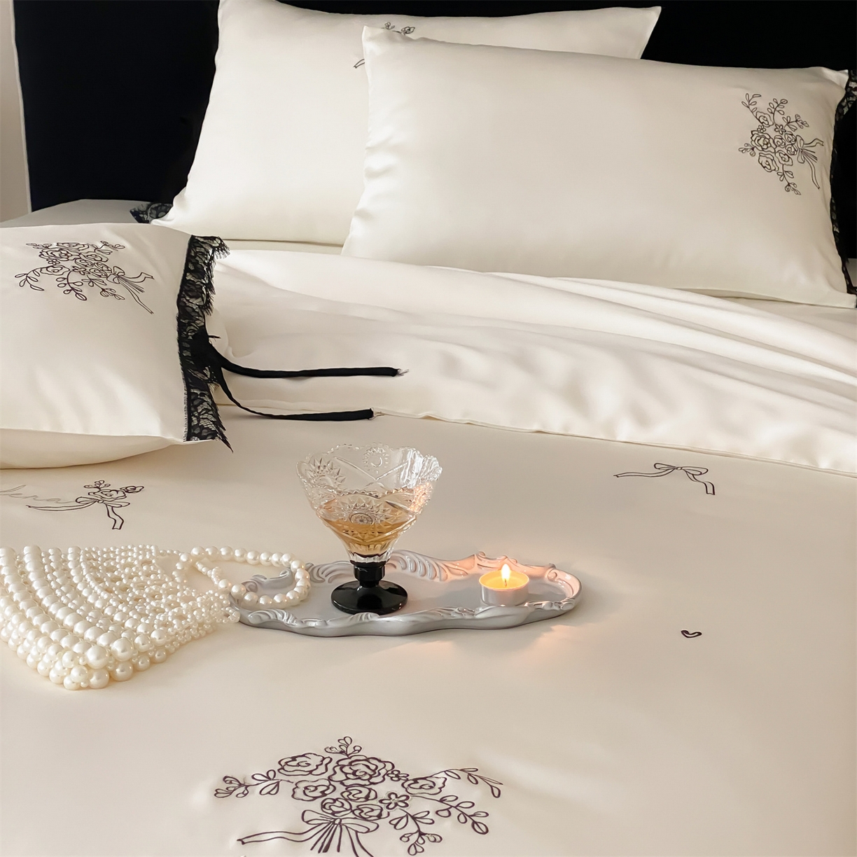 91家纺网 家纺一手货源 找家纺 （总）树下 2026新款60S天丝刺绣花边四件套-疏影