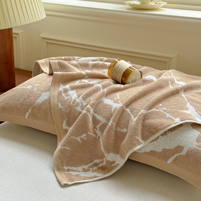 91家纺网 家纺一手货源 找家纺 乐家毛巾被（工厂自产自销） 2026新款A类全棉纯棉色织提花抗菌毛圈枕巾 斑斓棕