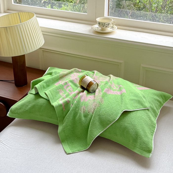 91家纺网 家纺一手货源 找家纺 乐家毛巾被（工厂自产自销） 2026新款A类全棉纯棉色织提花抗菌毛圈枕巾 蝶影