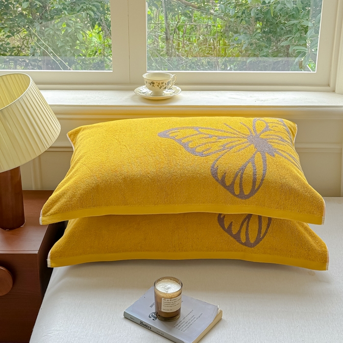 91家纺网 家纺一手货源 找家纺 乐家毛巾被（工厂自产自销） 2026新款A类全棉纯棉色织提花抗菌毛圈枕巾 黄色蝴蝶