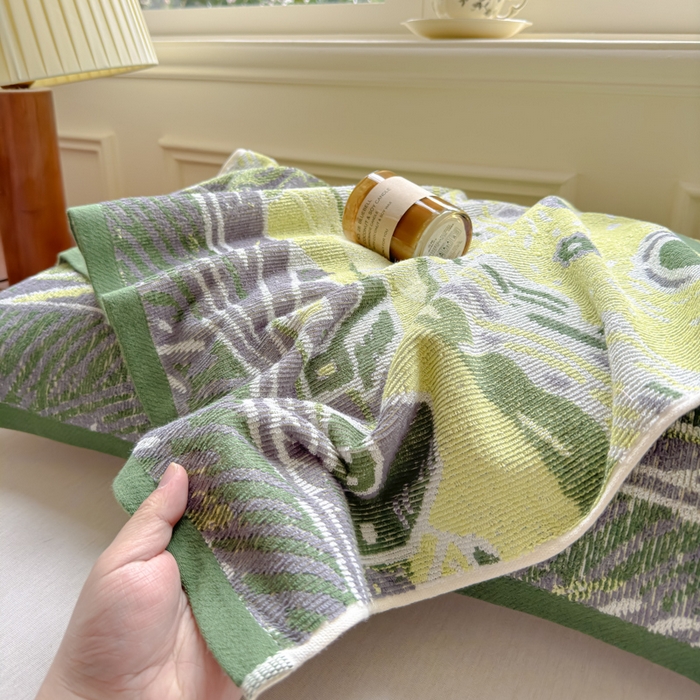 91家纺网 家纺一手货源 找家纺 乐家毛巾被（工厂自产自销） 2026新款A类全棉纯棉色织提花抗菌毛圈枕巾 梦中小镇