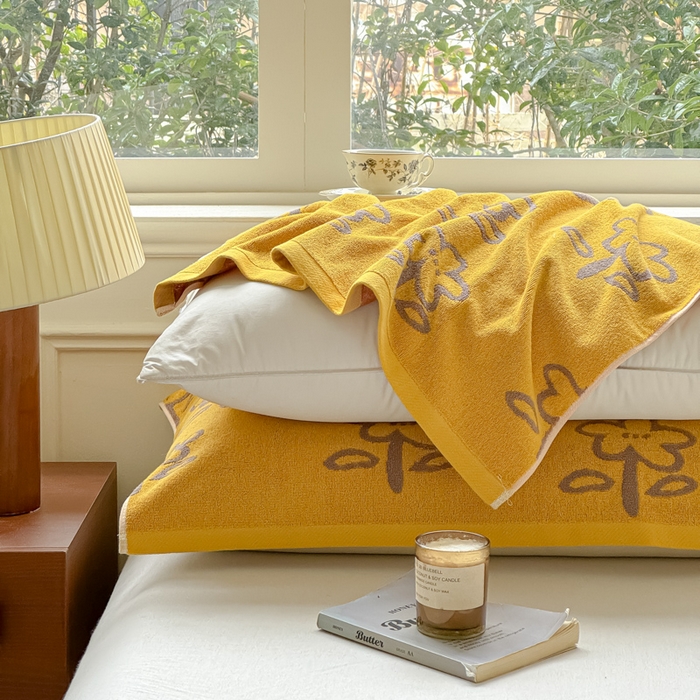 91家纺网 家纺一手货源 找家纺 乐家毛巾被（工厂自产自销） 2026新款A类全棉纯棉色织提花抗菌毛圈枕巾 五瓣花黄