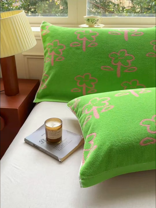 91家纺网 家纺一手货源 找家纺 乐家毛巾被（工厂自产自销） 2026新款A类全棉纯棉色织提花抗菌毛圈枕巾 五瓣花绿