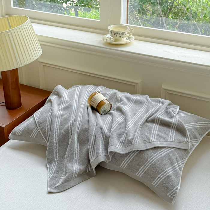91家纺网 家纺一手货源 找家纺 乐家毛巾被（工厂自产自销） 2026新款A类全棉纯棉色织提花抗菌毛圈枕巾 斜纹灰