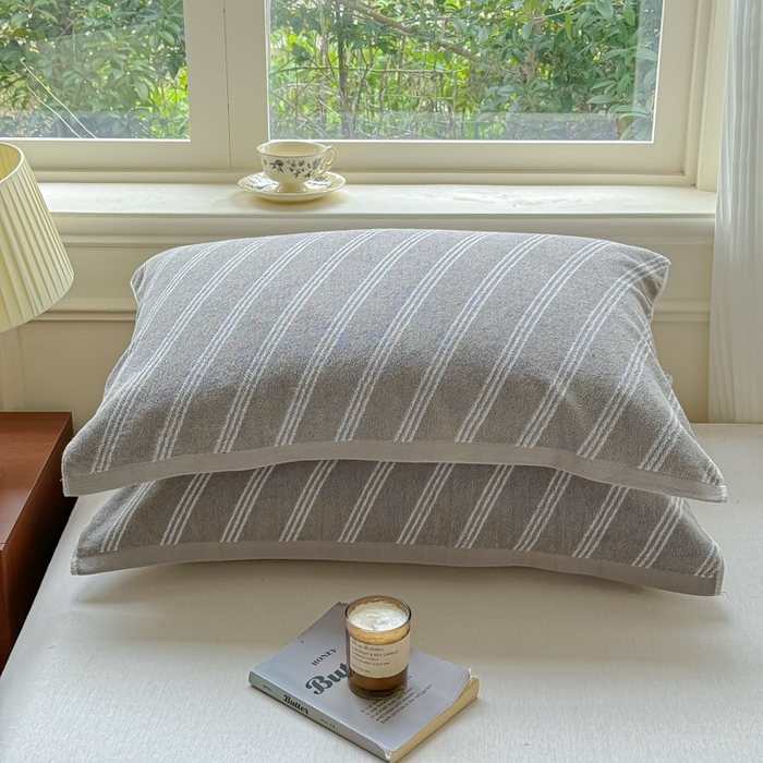 91家纺网 家纺一手货源 找家纺 乐家毛巾被（工厂自产自销） 2026新款A类全棉纯棉色织提花抗菌毛圈枕巾 斜纹灰