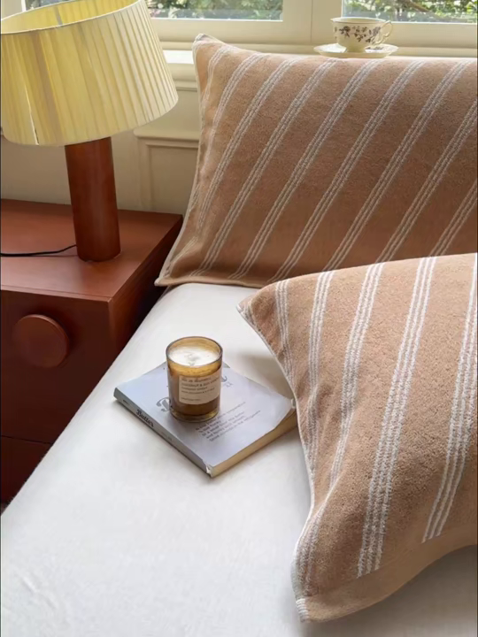 91家纺网 家纺一手货源 找家纺 乐家毛巾被（工厂自产自销） 2026新款A类全棉纯棉色织提花抗菌毛圈枕巾 斜纹棕