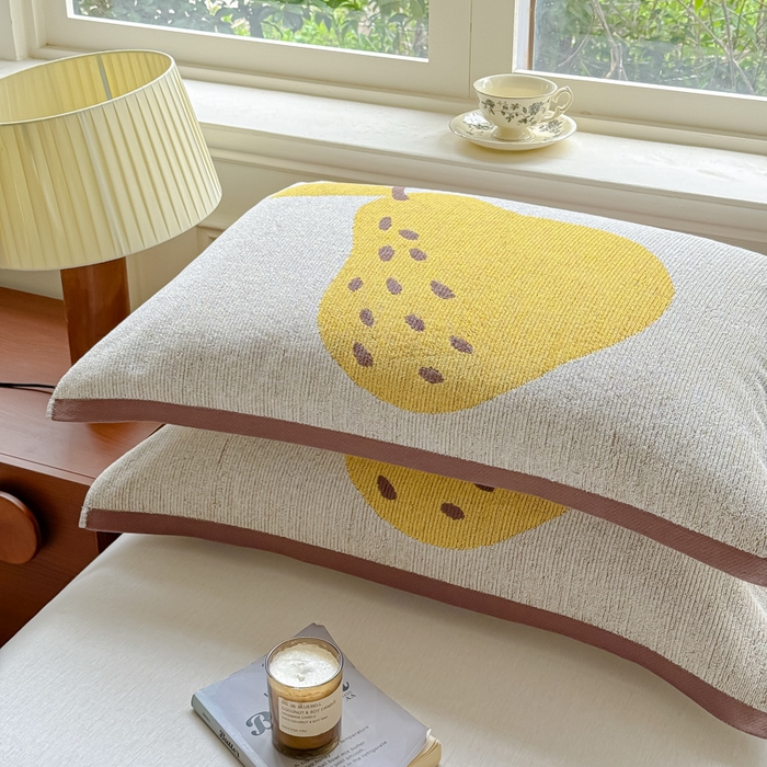 91家纺网 家纺一手货源 找家纺 乐家毛巾被（工厂自产自销） 2026新款A类全棉纯棉色织提花抗菌毛圈枕巾 棕边鸭梨