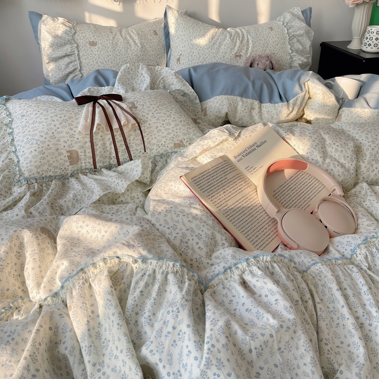 91家纺网 家纺一手货源 找家纺 栩裕纺织 2026新款A类云朵锦花边四件套 动物世界-雾蓝