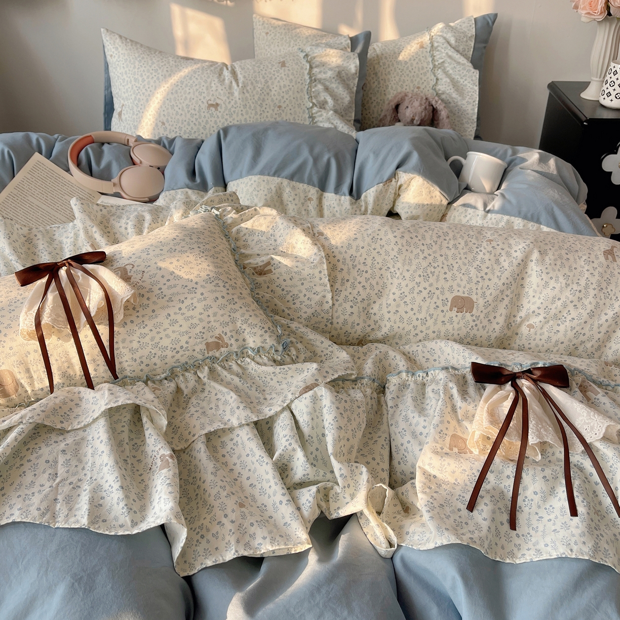 91家纺网 家纺一手货源 找家纺 栩裕纺织 2026新款A类云朵锦花边四件套 动物世界-雾蓝