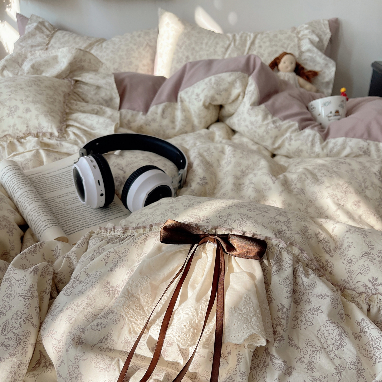 91家纺网 家纺一手货源 找家纺 栩裕纺织 2026新款A类云朵锦花边四件套 满天星-豆沙