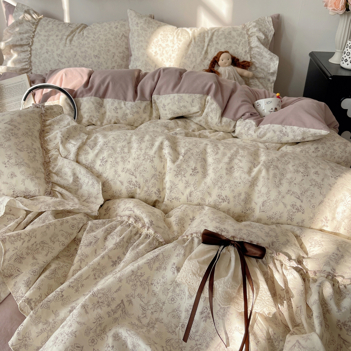 91家纺网 家纺一手货源 找家纺 栩裕纺织 2026新款A类云朵锦花边四件套 满天星-豆沙