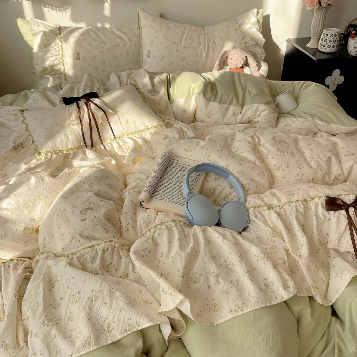 91家纺网 家纺一手货源 找家纺 栩裕纺织 2026新款A类云朵锦花边四件套 小雏菊-浅绿