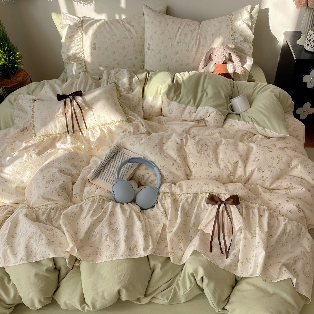 91家纺网 家纺一手货源 找家纺 栩裕纺织 2026新款A类云朵锦花边四件套 小雏菊-浅绿