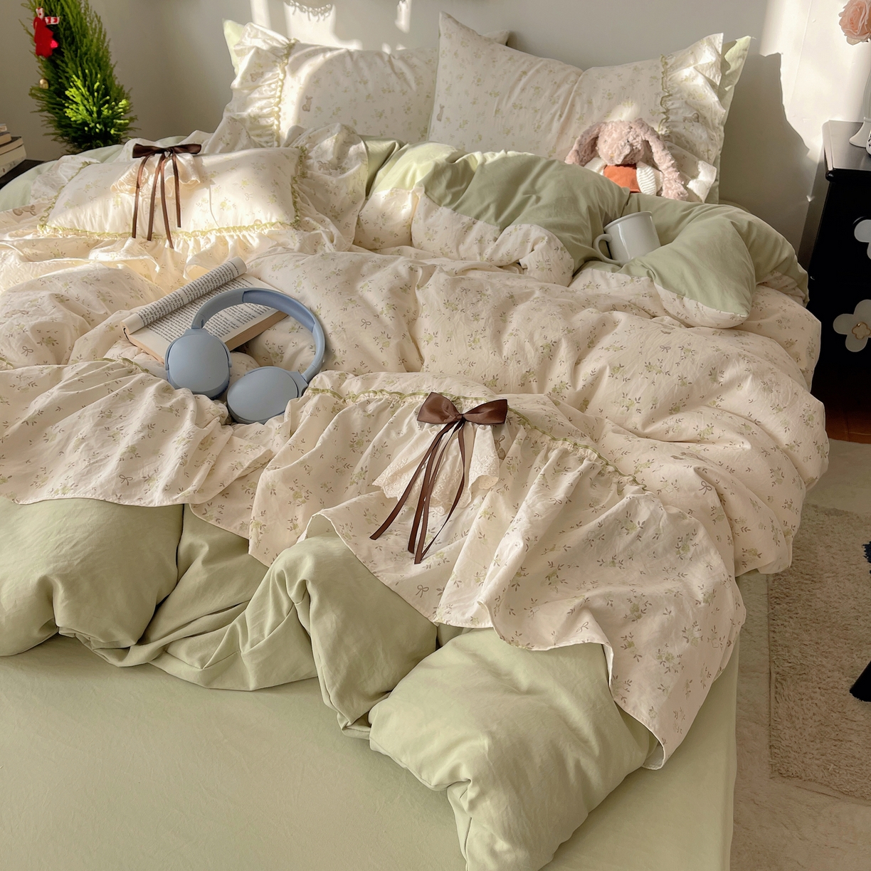 91家纺网 家纺一手货源 找家纺 栩裕纺织 2026新款A类云朵锦花边四件套 小雏菊-浅绿