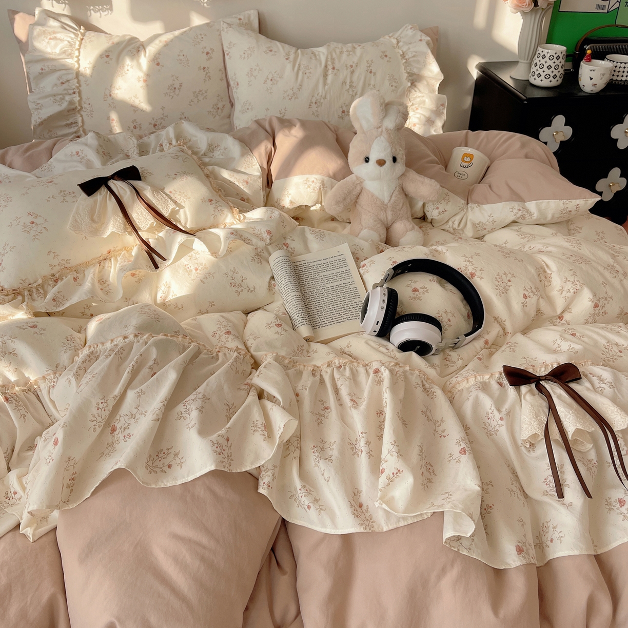 91家纺网 家纺一手货源 找家纺 栩裕纺织 2026新款A类云朵锦花边四件套 小雏菊-玉色