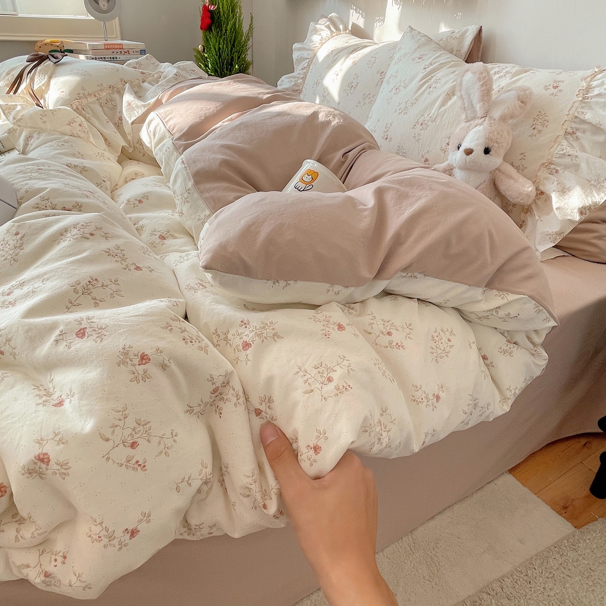 91家纺网 家纺一手货源 找家纺 栩裕纺织 2026新款A类云朵锦花边四件套 小雏菊-玉色