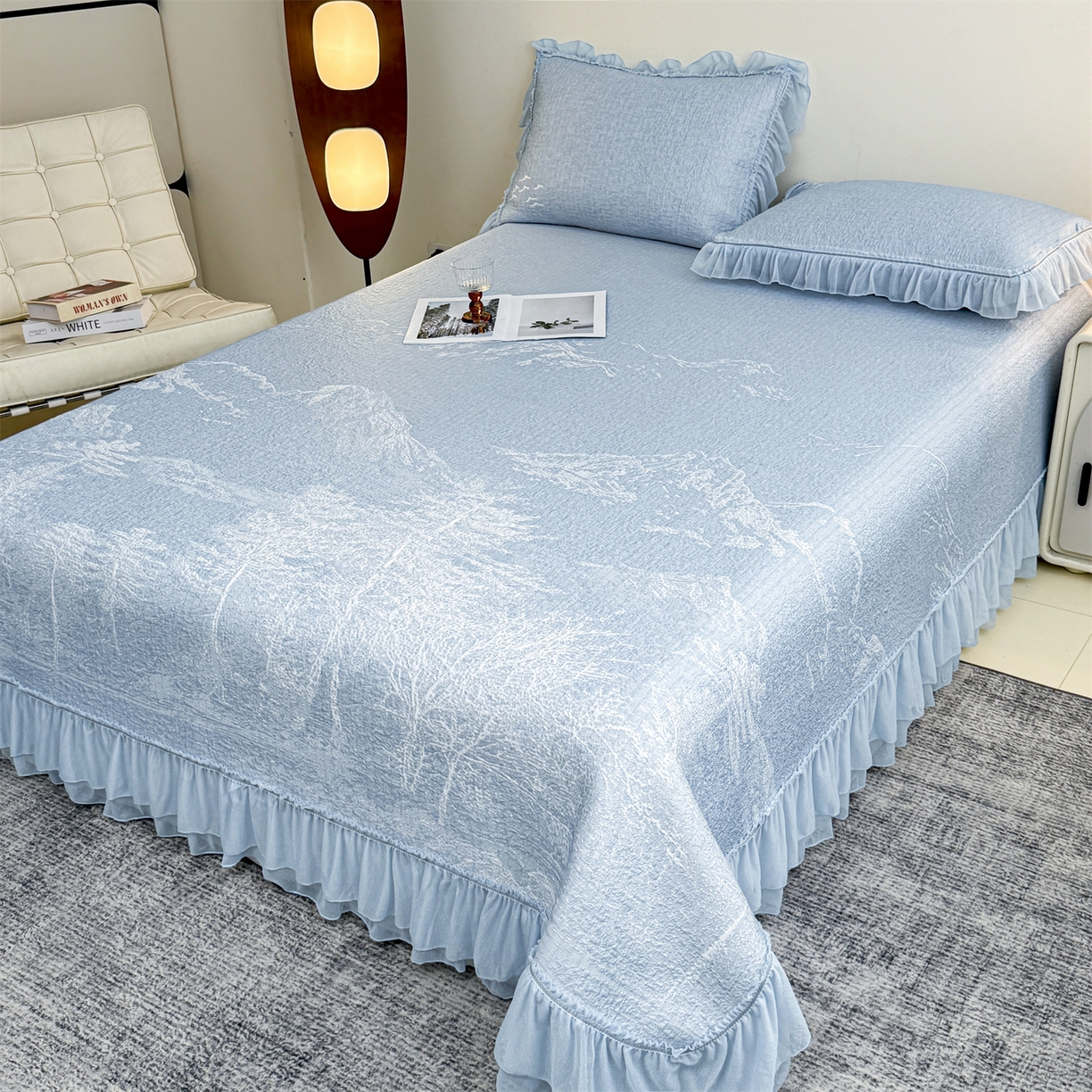 91家纺网 家纺一手货源 找家纺 慕木家纺 2026新款A类三明治复合乙纶提花冰豆豆花边床盖款床裙水墨丹青系列（提供买家秀） 水墨丹青-蓝