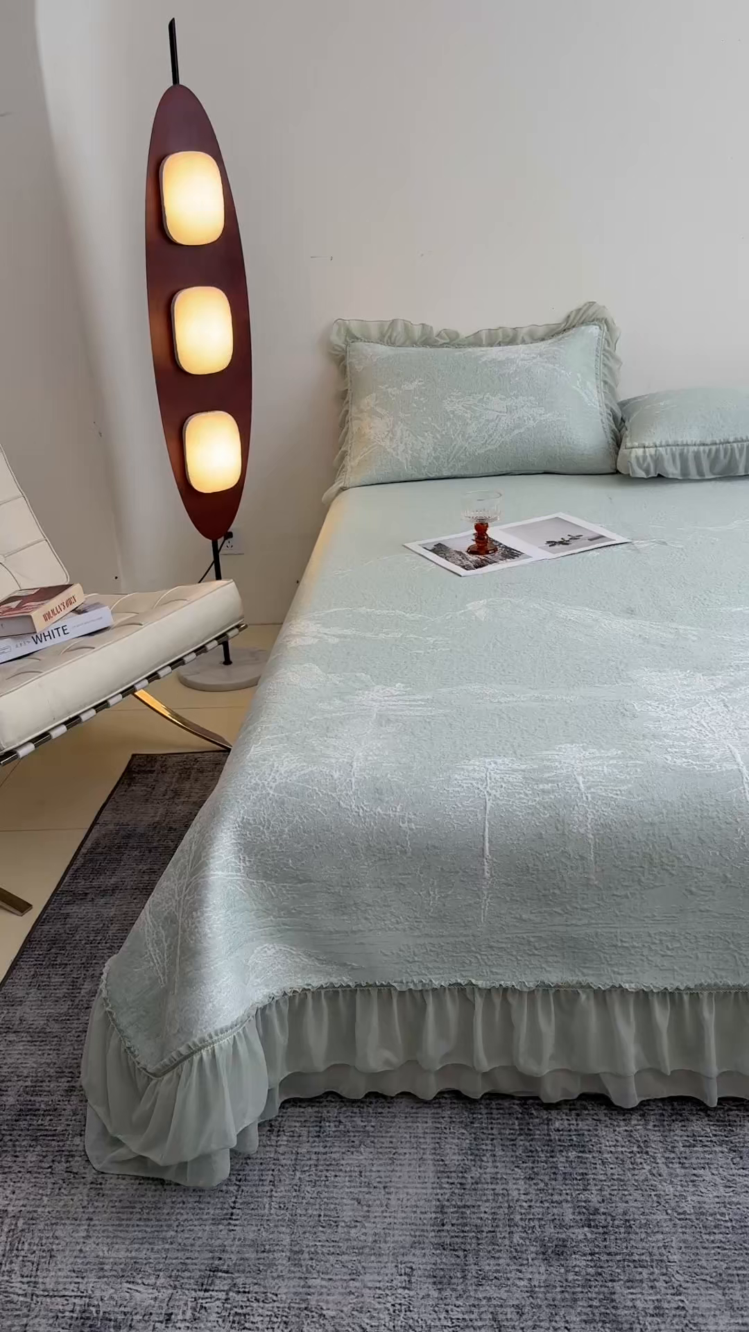 91家纺网 家纺一手货源 找家纺 慕木家纺 2026新款A类三明治复合乙纶提花冰豆豆花边床盖款床裙水墨丹青系列（提供买家秀） 水墨丹青-绿